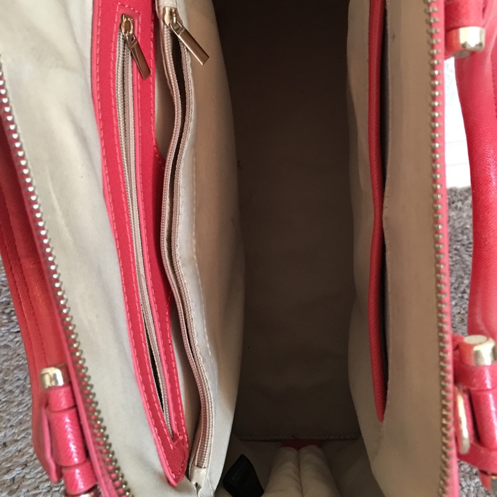 Purse - Picture 3 of 4